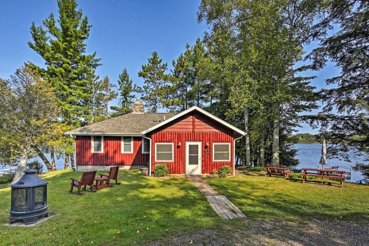 Cozy Lakefront Cabin With Indoor Gas Fireplace! Villa Mercer Exterior photo